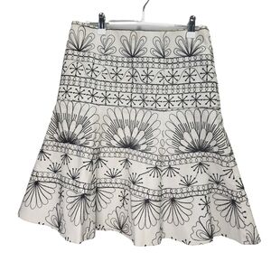 Nanette Lepore Skirt Size 2 Embroidery Stitching Lined Cotton Zip Fit & Flare